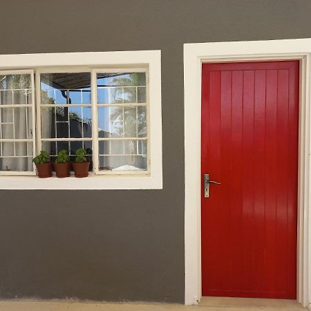 Urban Farm Haus Guesthouse Rundu Eksteriør billede