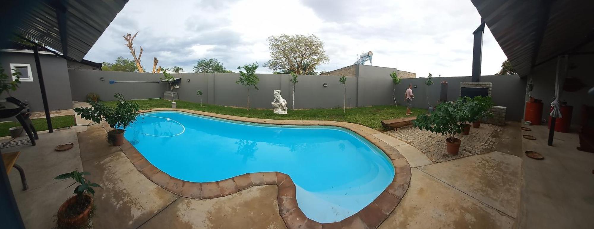 Urban Farm Haus Guesthouse Rundu Eksteriør billede