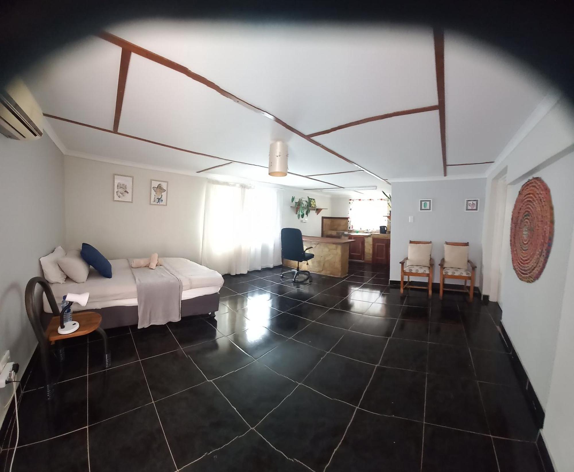 Urban Farm Haus Guesthouse Rundu Værelse billede